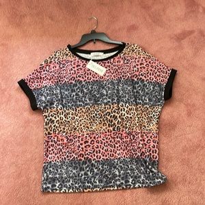 Leopard top